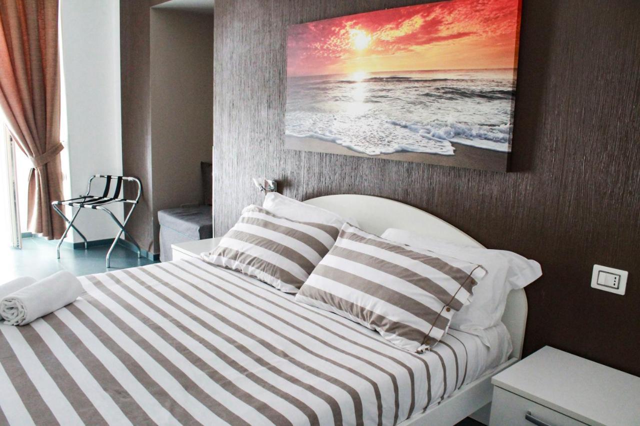 Mascalzone Latino Luxury Rooms Napels Buitenkant foto